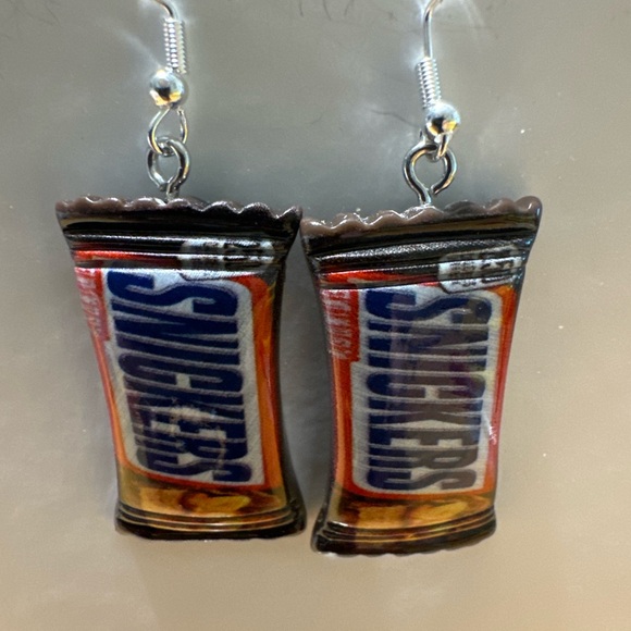 Nobility earrings - Picture 8 of 16